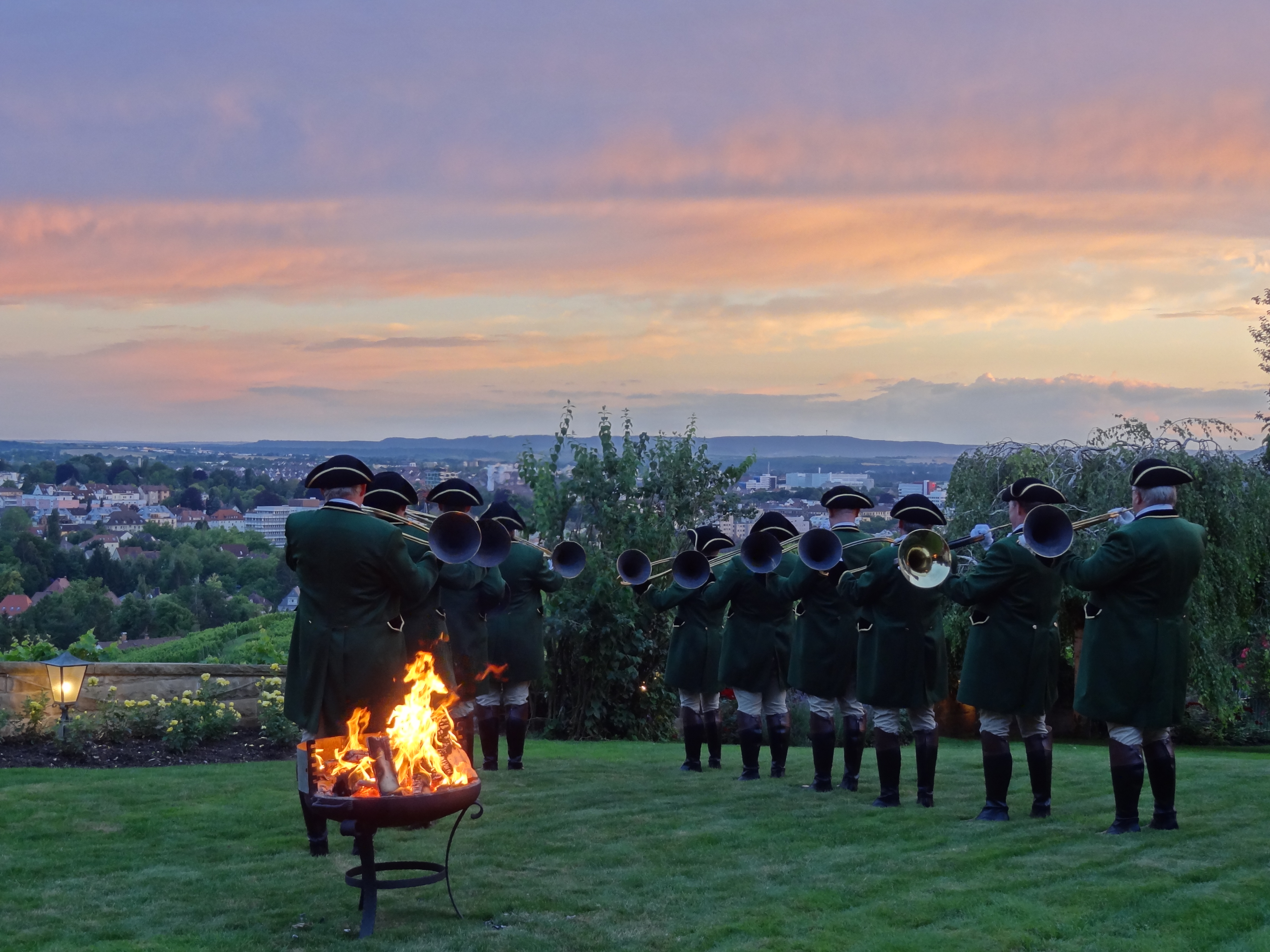 http://www.jagdhorn.org/media/Sommerabend_2012/DSC03966b.JPG